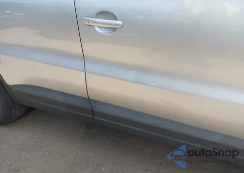 2013 Volkswagen Tiguan S z USA, uszkodzony, nr VIN WVGAV3AX9DW582763